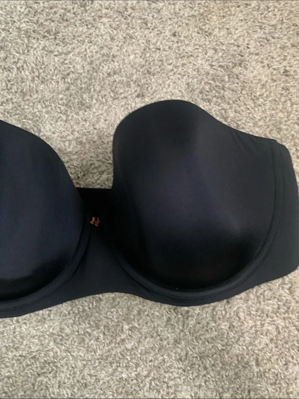 Black Strapless Molded Cup Bra - Brand: